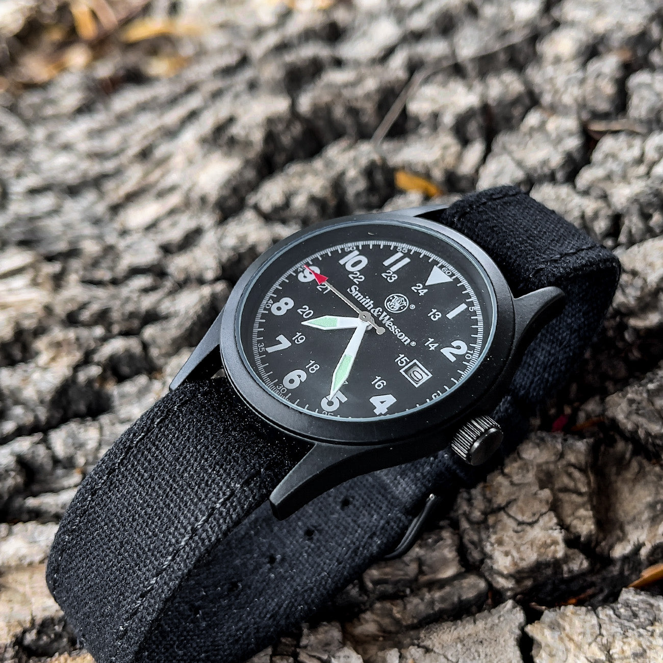 Smith & wesson tactical watch Clearance